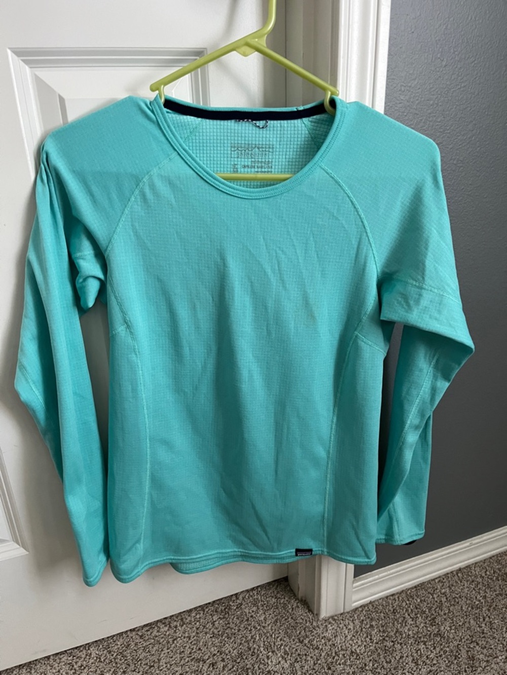 Patagonia mid weight capilene base layer